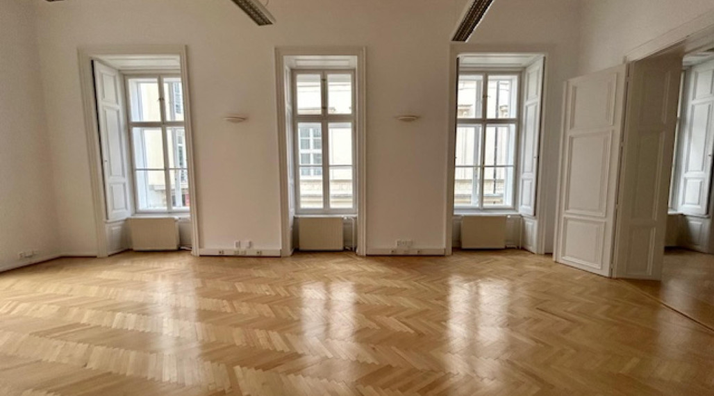 Neibrs | Na prenájom kancelária v krásnej historickej budove, 155m2, 1p., Laurinská, Staré Mesto, Bratislava I