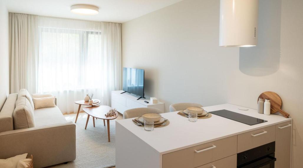 Neibrs | 1 izbový byt - garsónka, zariadená, nová, novostavba, výťah, tichý dvor