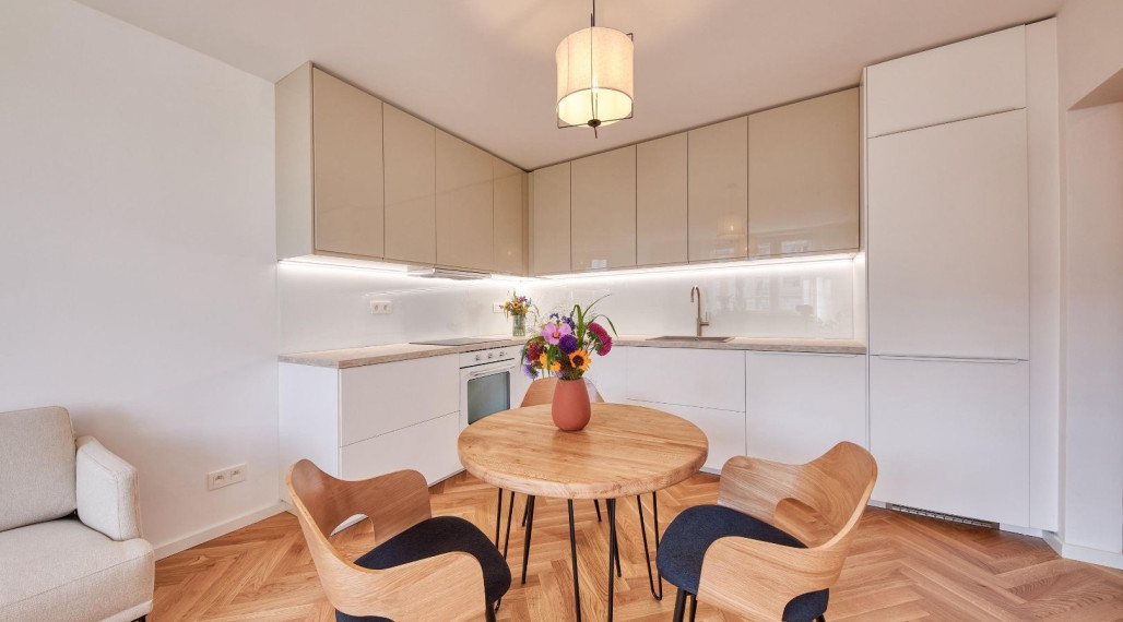 Neibrs | Prenájom 2 izb. bytu po kompletnej rekonštrukcii, balkón, výťah, kobka, Exnárova ul. Ružinov