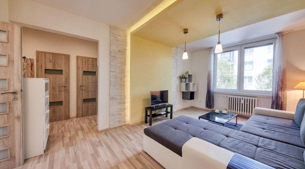 Neibrs | Prenájom 2 izb. bytu v TOP lokalite na Kvačalovej ul.