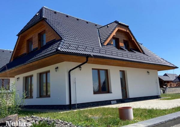 Na predaj novopostavaný rodinný dom/ rekreačná chata, 130m2, 2x parkovanie, pozemok 658m2, Stará lesná, Vysoké Tatry