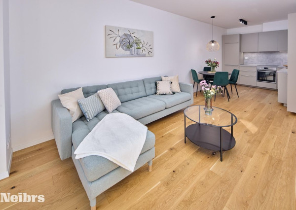 Neibrs | 2-izbový byt s veľkou loggiou, pivnicou a garážou – ZWIRN 1, Košická ulica