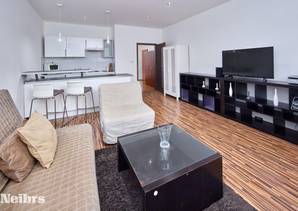 Neibrs | Na predaj 1i byt v úplnom centre s výťahom- Rojko pasáž, 40m2, Obchodná ul., Bratislava I