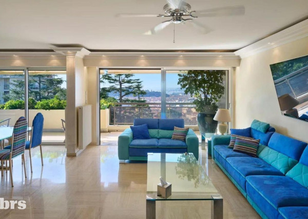 Neibrs | Na predaj krásny 5i byt , 164m2, 2x garáž, 2x kobka, bazén,prestížna lokalita 5min od mora, Nice, Francúzsko 