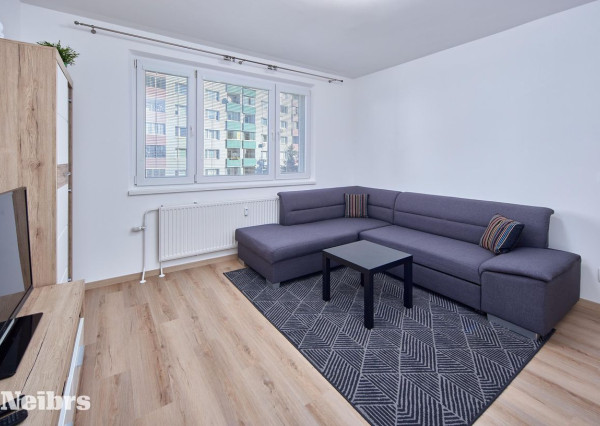 Neibrs | (3) izbový zariadený byt na prenájom po úplne novej rekonštrukcii, Pečnianska ulica v tesnej blízkosti centra Bratislavy