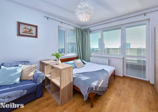 Neibrs | Garsónka - 1izb.byt,zariadený, loggia, klimatizácia