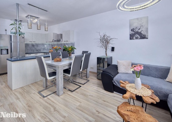 Neibrs | REZERVOVANÉ (5) izbový zariadený byt pri Draždiaku v novostavbe v bratislavskej Petržalke