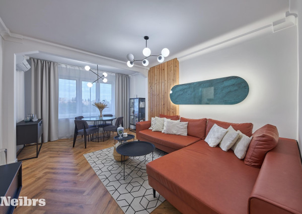 Neibrs | Dizajnový 3 izb. byt s 2 loggiami a balkónom, Martinčekova ul. Ružinov