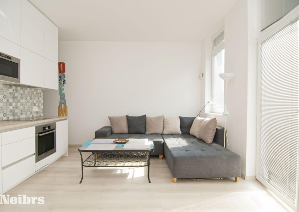 Neibrs | 1,5 izbový byt, klimatizácia, zariadený, parking, OMNIA Tomášikova