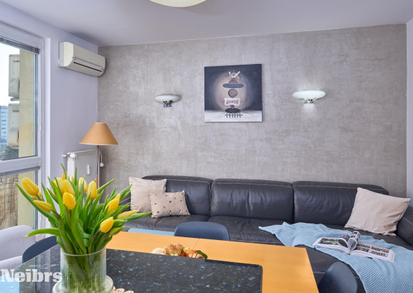 Neibrs | 3,5 izb.byt, Teplická ulica, 80 m2 plus zasklená loggia a balkón 